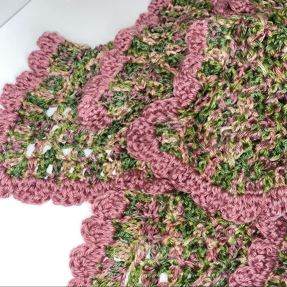 Handmade Matching Baby Green and Pink Cozy Crochet Knit  Blanket and Hat Set - Picture 5 of 8